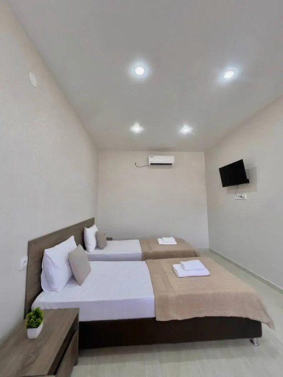 Maryana Hotel