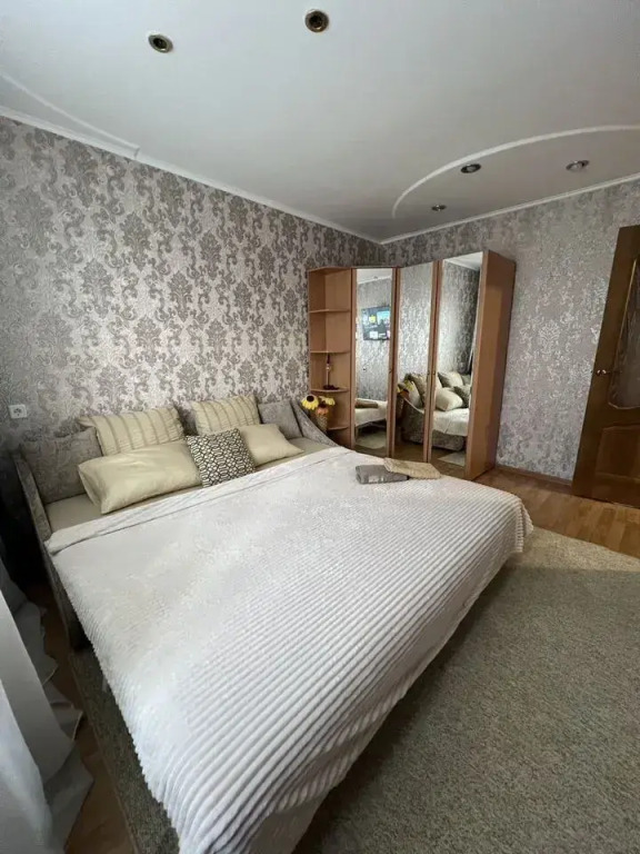 Квартира на Бажова 15