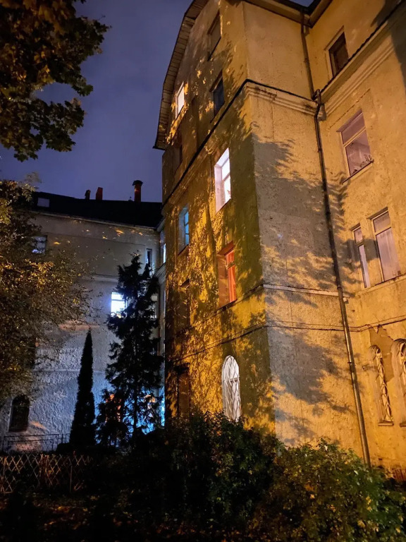 Апартаменты История
