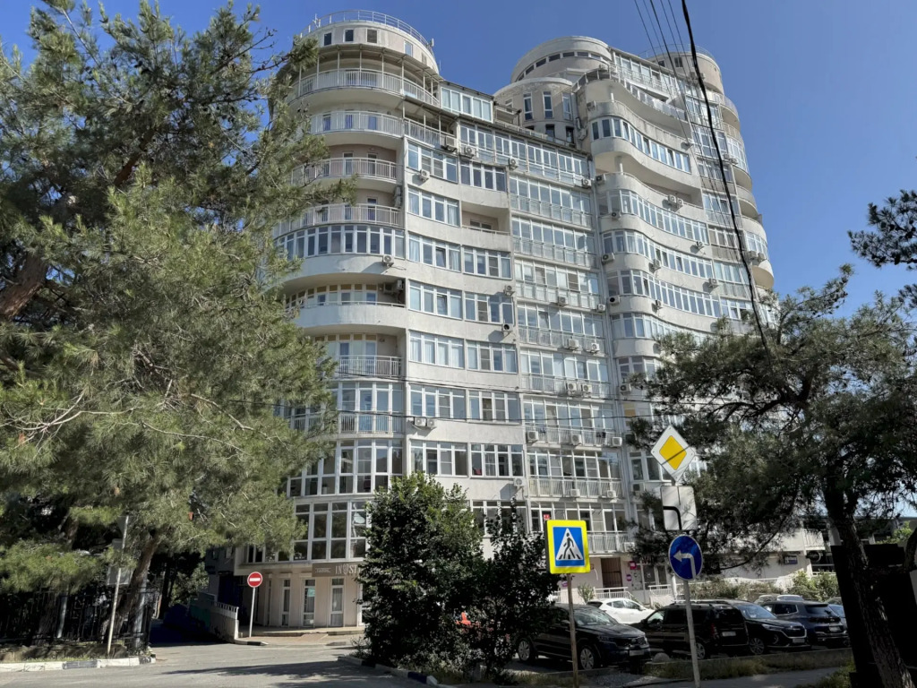 Квартира 538 с Балконами и Видом на Горы