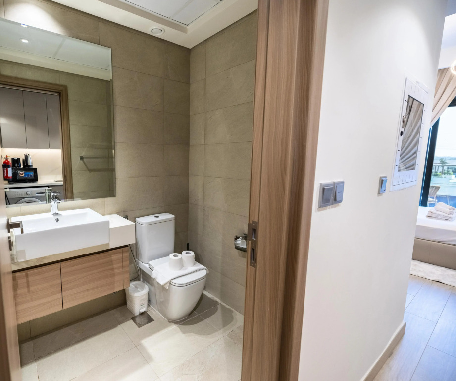 Elite LUX Holiday Homes -Upscale Studio in Azizi Riviera Prime Location Dubai