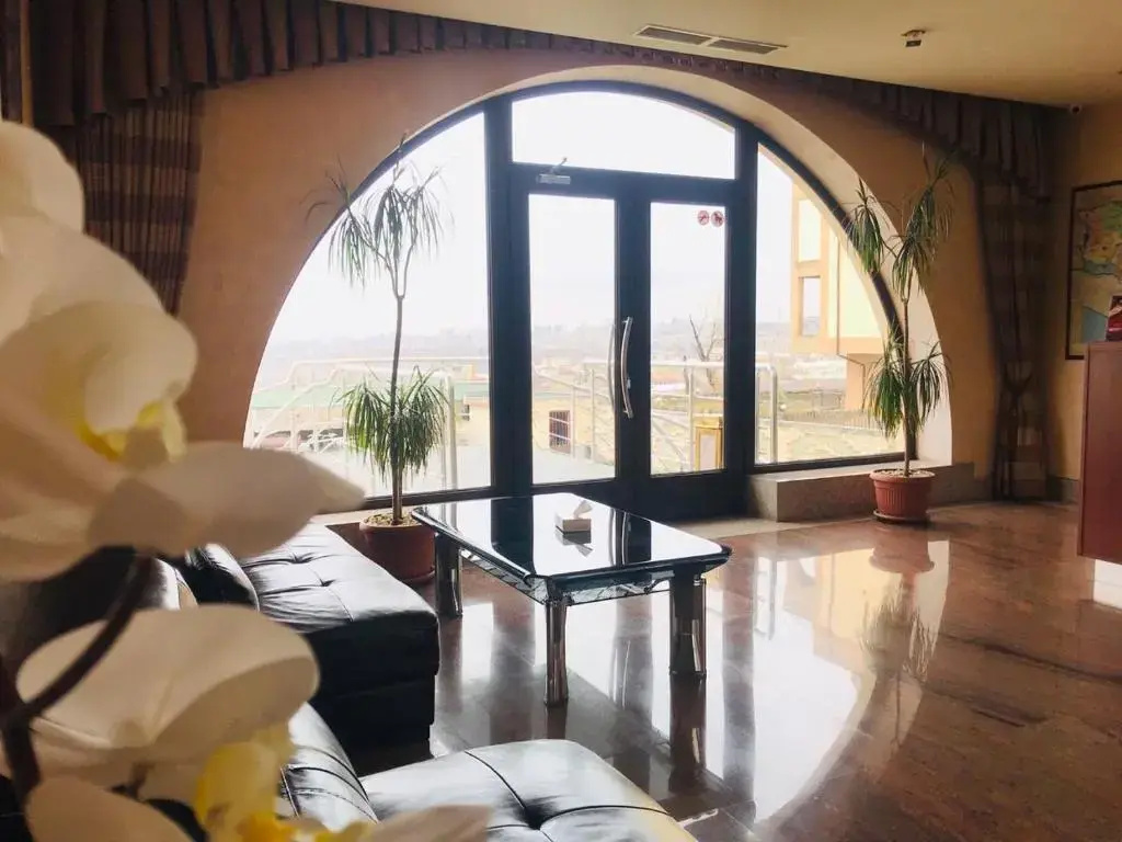 Nare Hotel