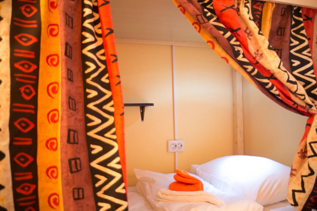 Suricata Hostel