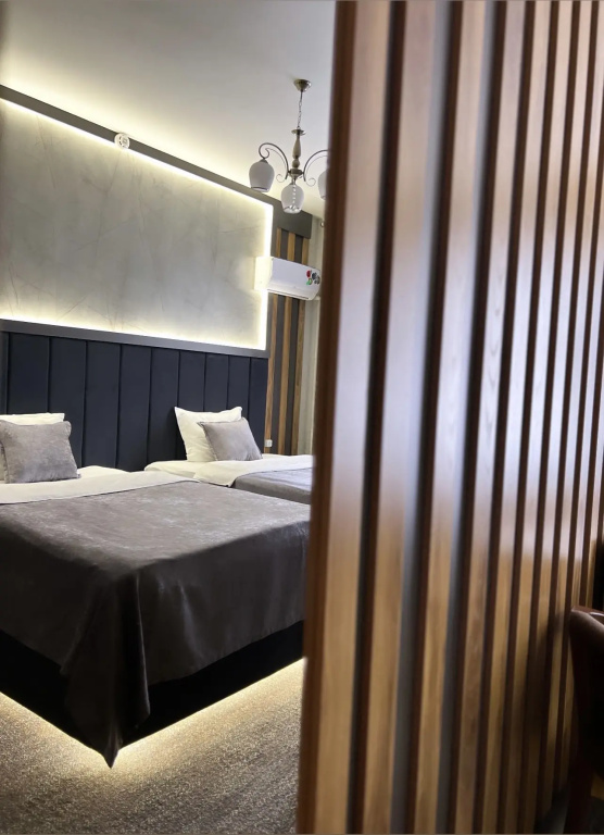 Отель Orient Inn