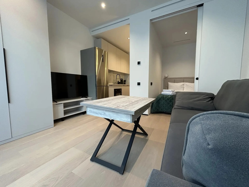 Dikkens Ot Nome24 Flat