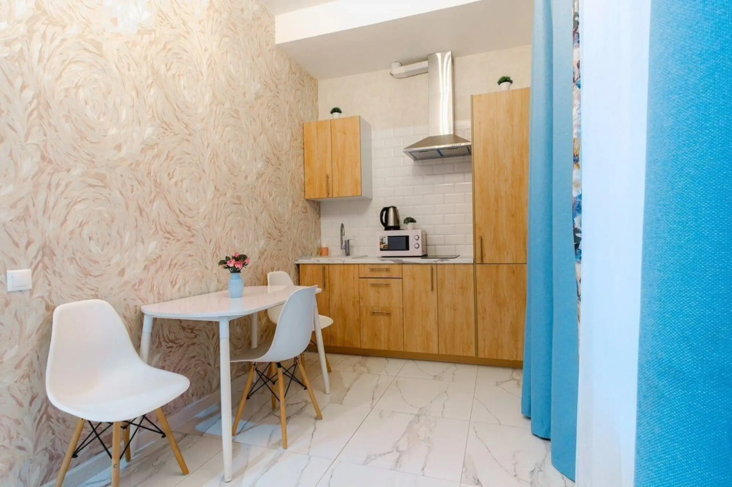 Апартаменты в 16-м микрорайоне, 75