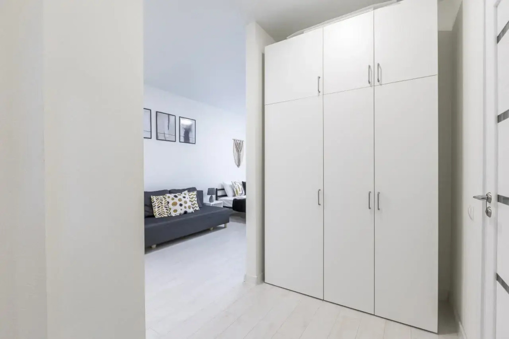 Апартаменты Черная лилия Studio ApartaMIA