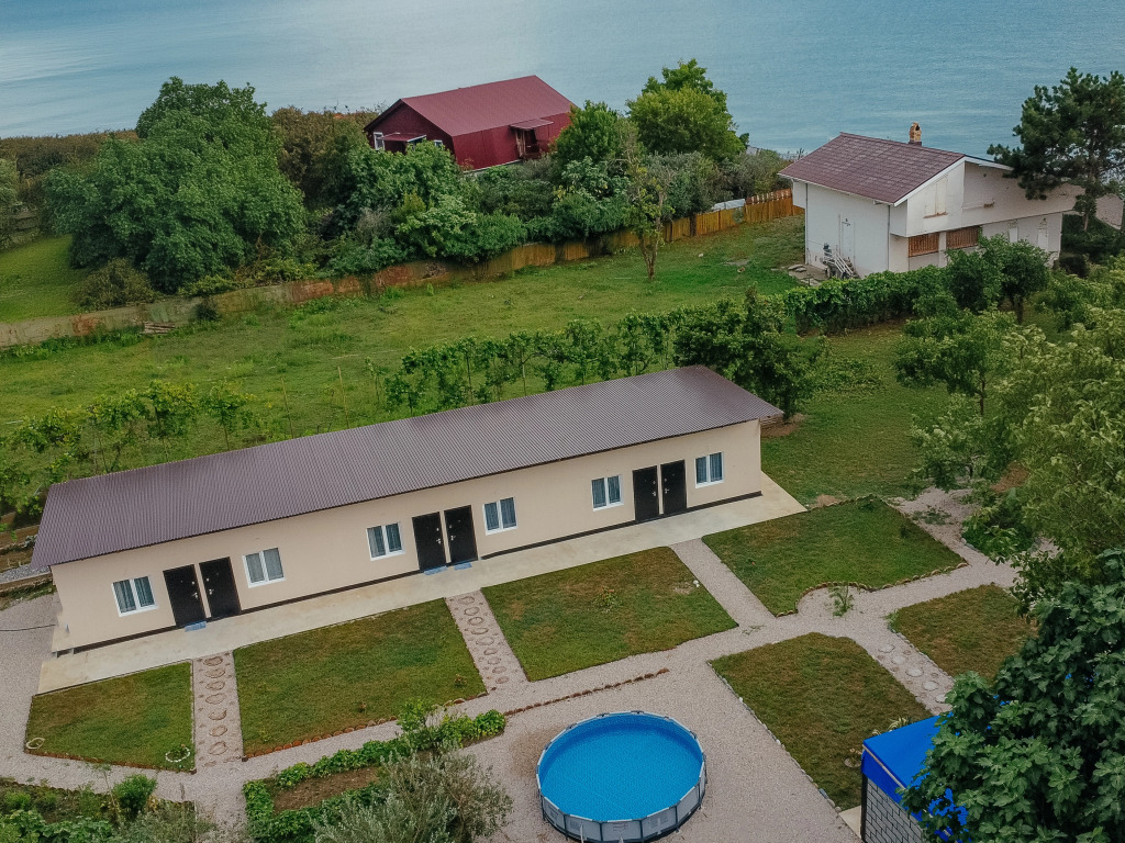 manushak Guest house