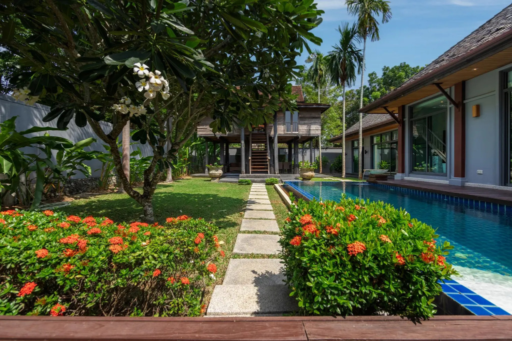 Вилла Bulan with 3BR with Yoga House | Nai Harn