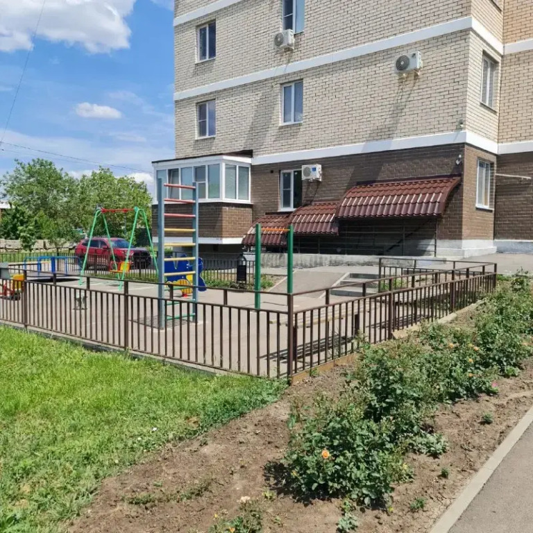 Квартира апарт На Батуринской 169
