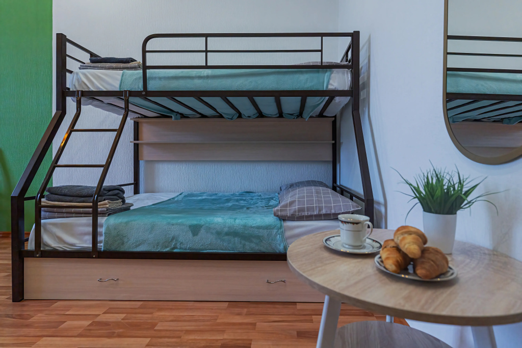 Апартаменты с 3 комнатами с красивым видом из окна в Rooms4Rent