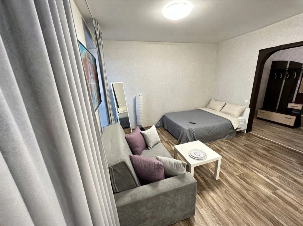Квартира FlatRoom в Центре на 8 Этаже для 3 Гостей