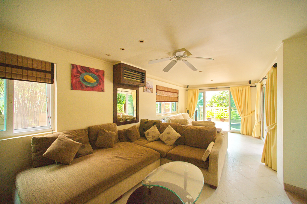 Beachfront Art Villa Samui