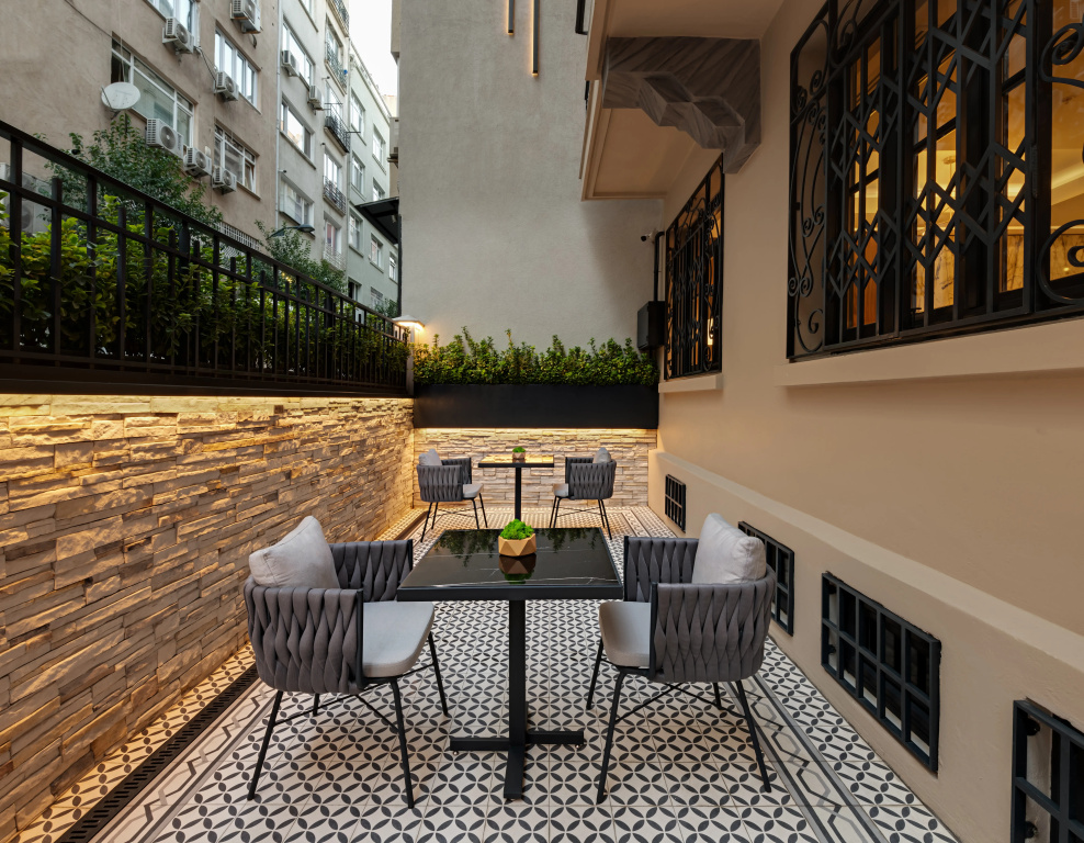 Отель Gleam Collection Hotel