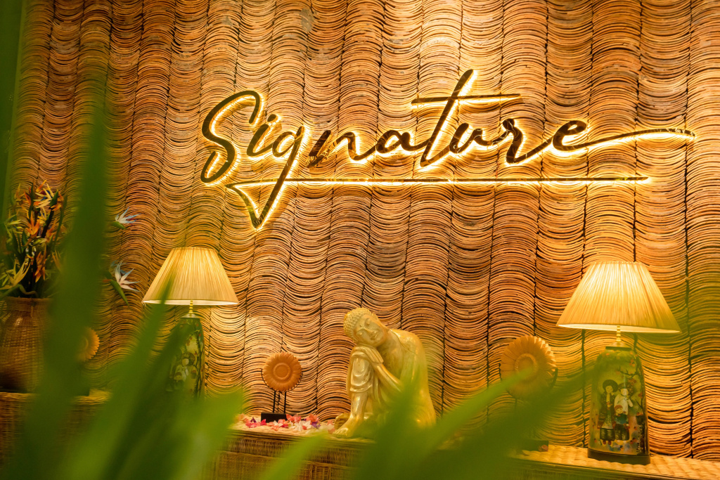 Отель The Signature Nha Trang