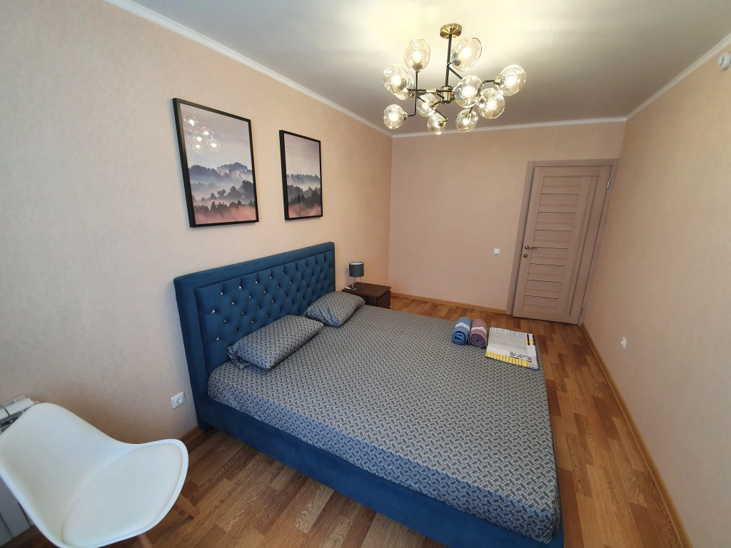 Квартира Виталий HouseRent Трёхкомнатная по ул. Рината Галеева,35