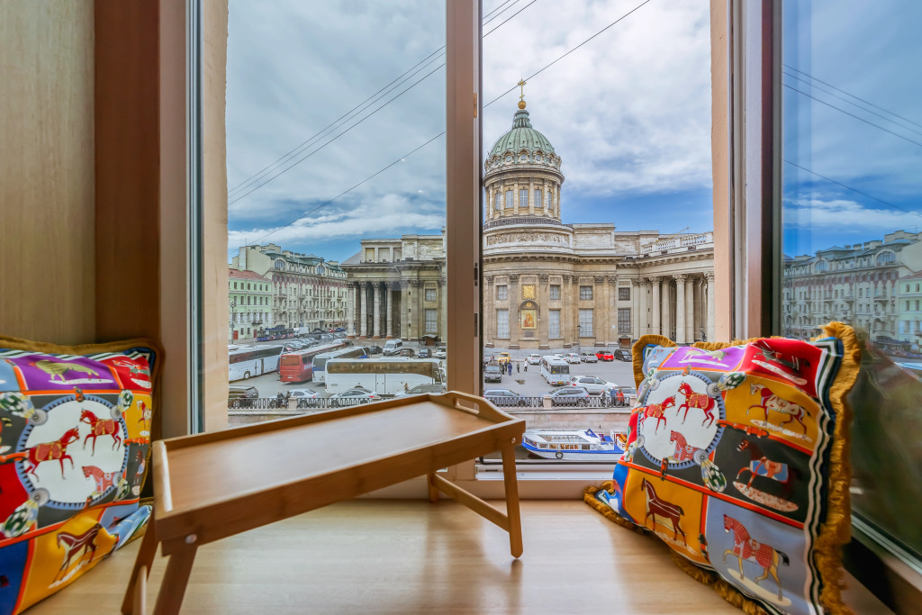 Квартира-студия Русский Балет BookingSPB с видом на Казанский Собор и Канал Грибоедова