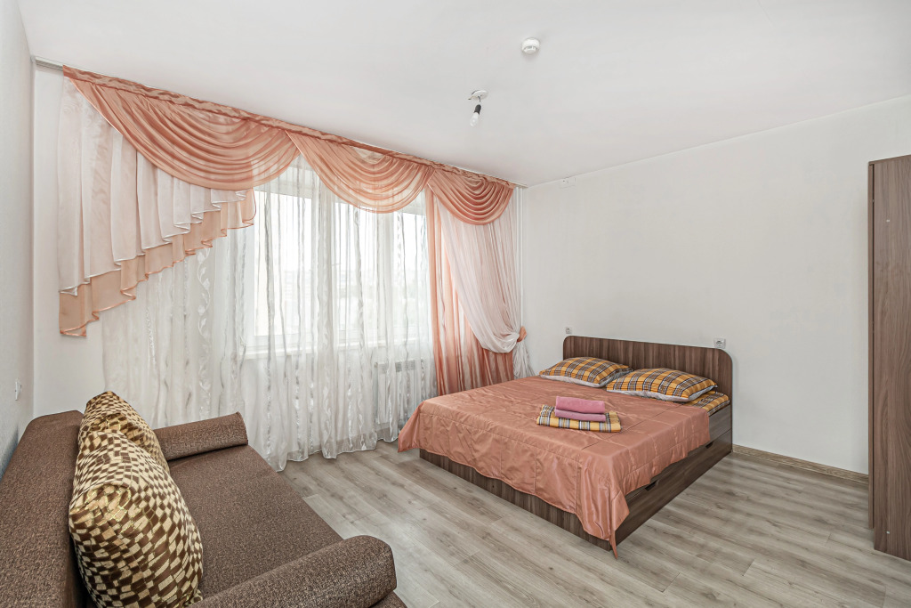 Квартира Евротрёшка для 10 гостей в Aкадем RIVERSIDE