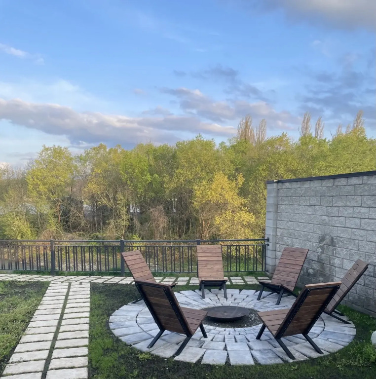 Частный дом Avalon Park