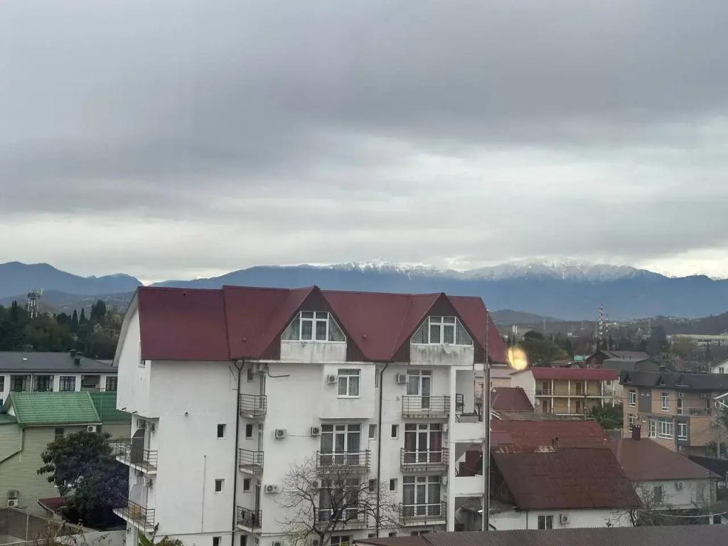 Апартаменты Морe квартир с видом на горы