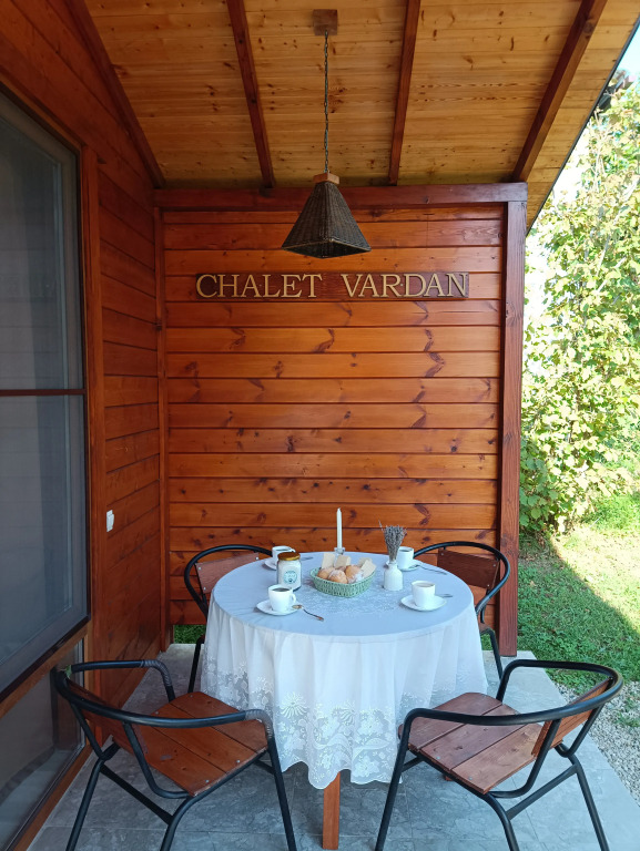 Бунгало Chalet Vardan