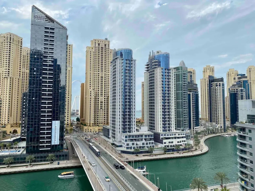 Квартира Luxury and spacious full Marina view