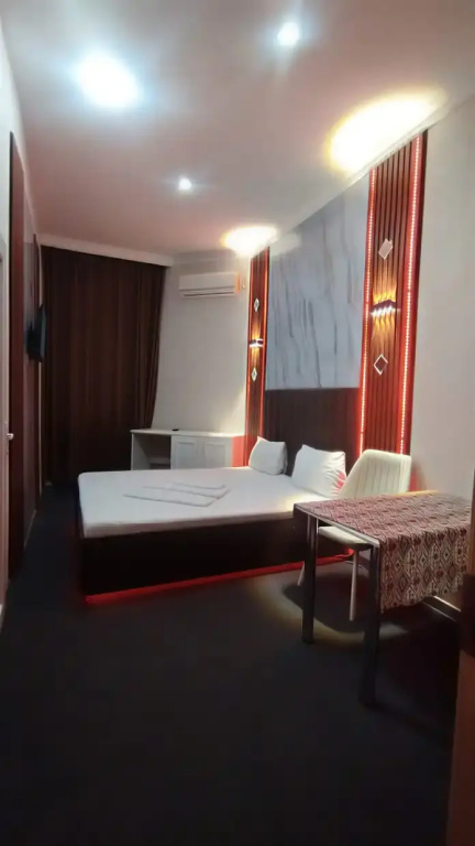 Green Inn Hotel
