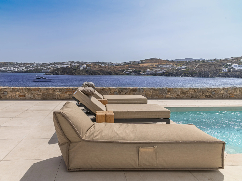 Вилла Myko Private Heated Pool on Beach