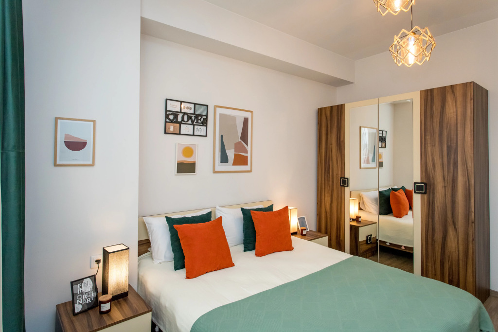 Apartments with a Scenic View of Mtatsminda and the City Skyline