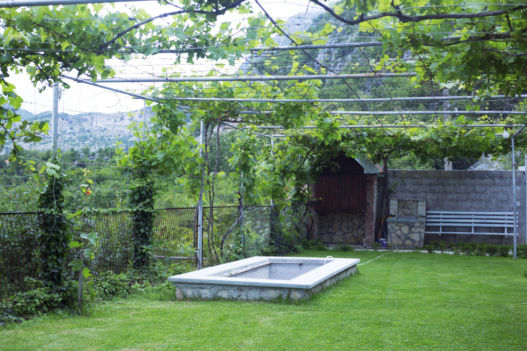 Old House Kontic