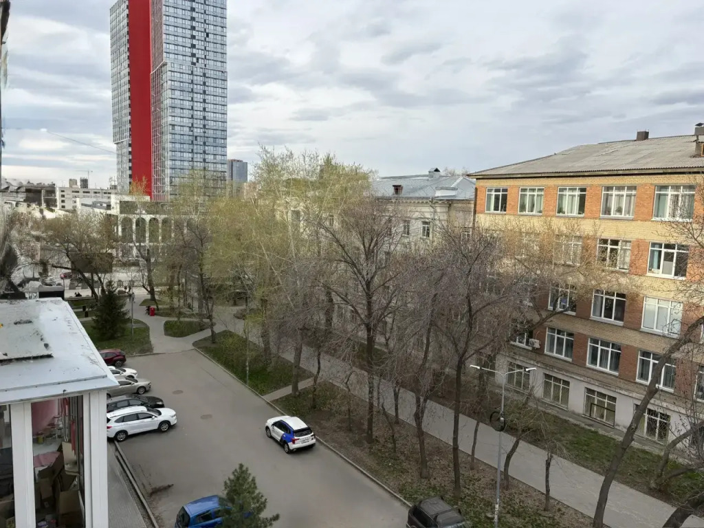 Квартира Яркая двушка в центре