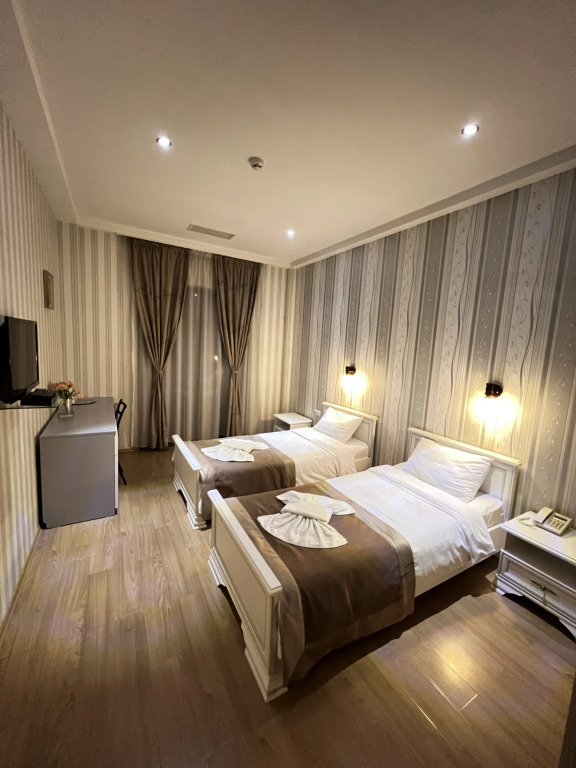 Отель Granada Hotel and Restaurant