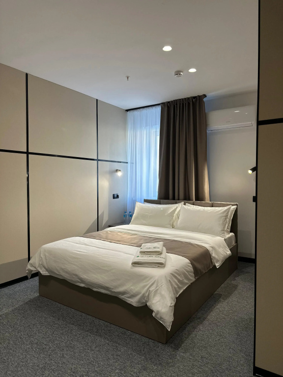 Set Sail Hotel
