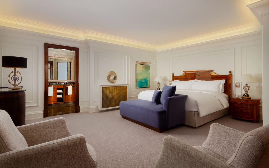 5 ★ The Carlton, Moscow