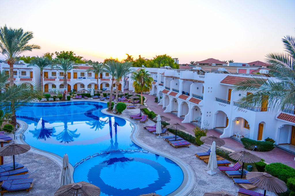 Курортный Отель Dive Inn