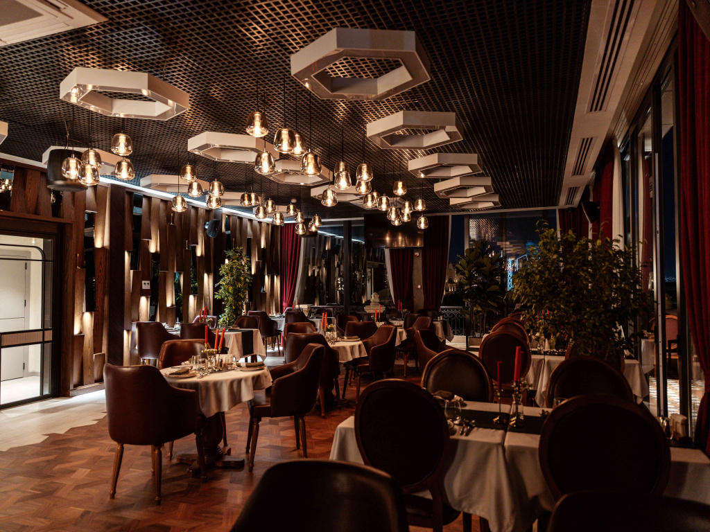 Meridian Luxury Boutique Hotel