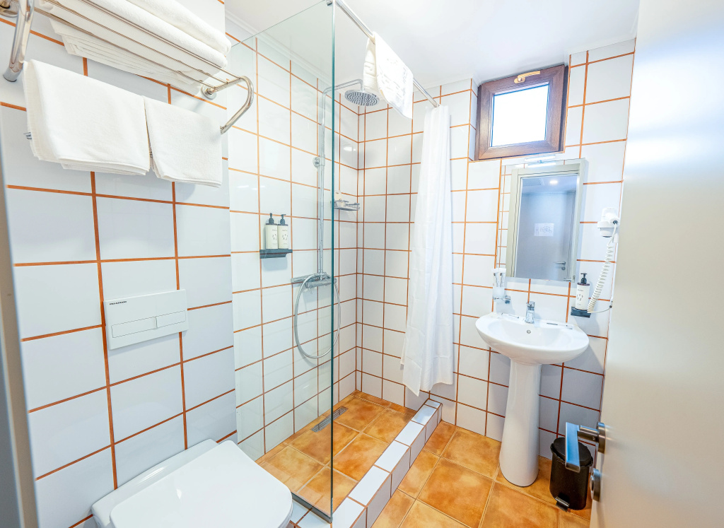 King Tamar Hotel By Luxuria Hotels