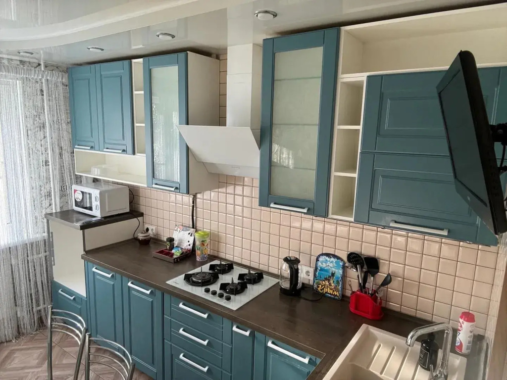 Квартира Трехкомнатная С Балконом