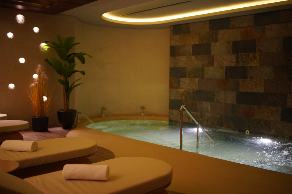 Отель Almira Thermal Spa & Convention Center