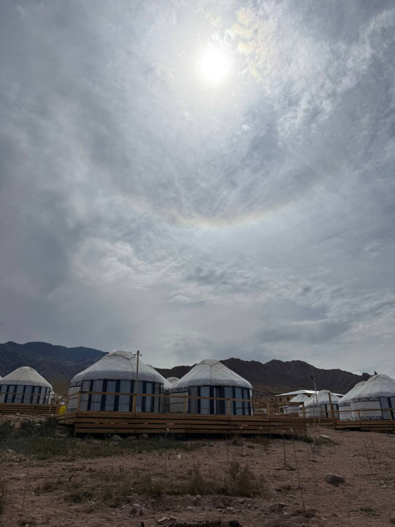 Глэмпинг Oimo Tash Yurt Camp