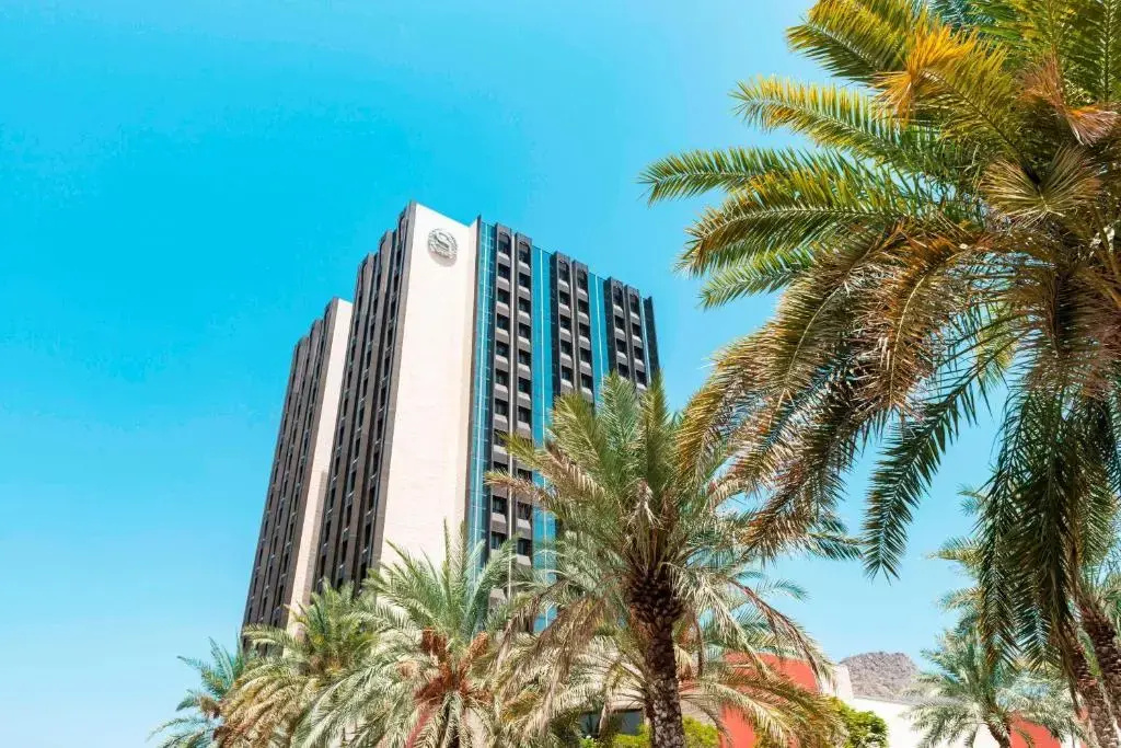 Отель Sheraton Oman