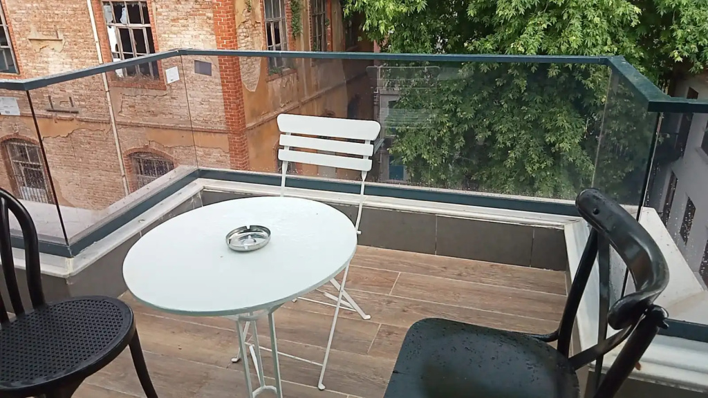 Отель Loren Hotel & Suites