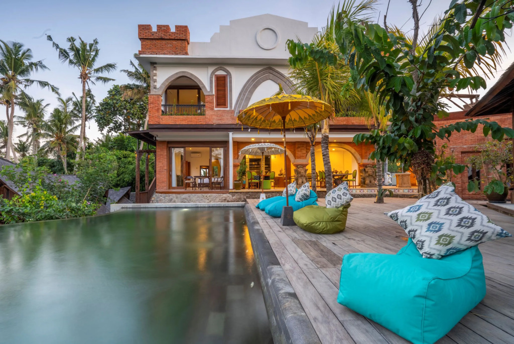 Отель Menzel Ubud