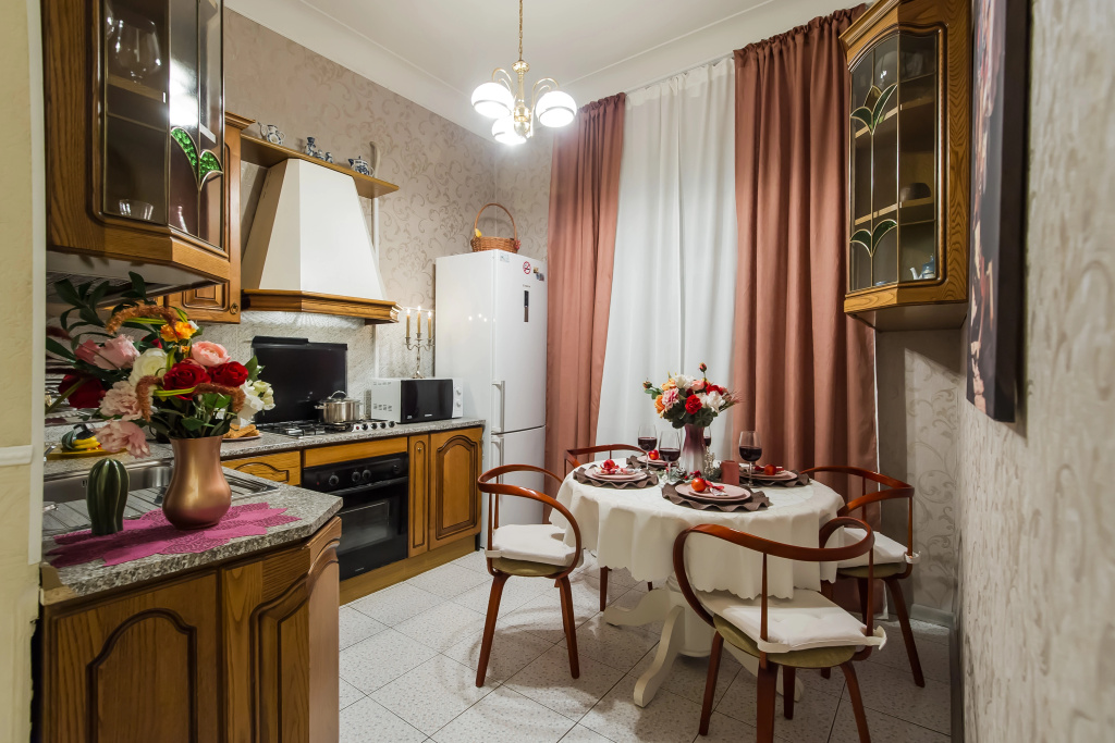 Квартира GM Apartments на Москва-реке с Видом на Набережную и Сталинскую высотку