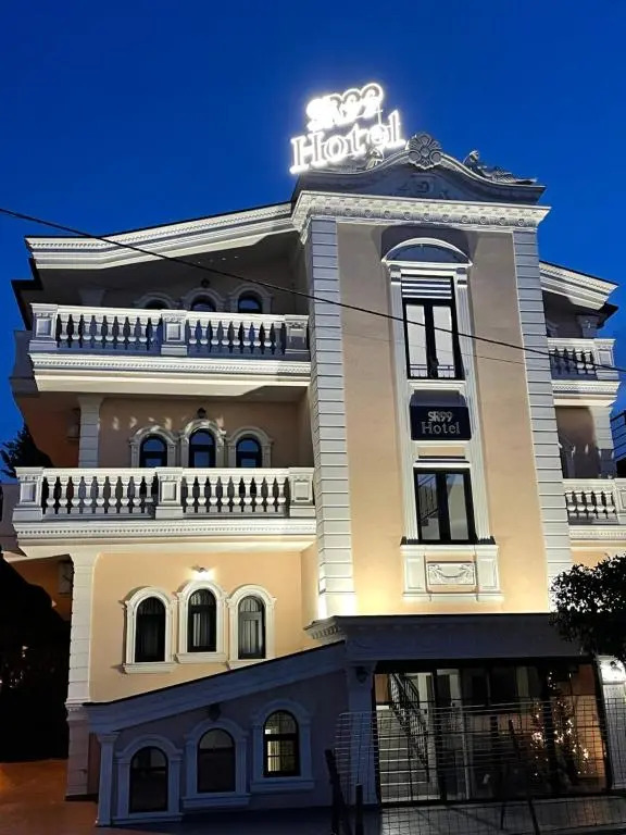 SR99 Hotel