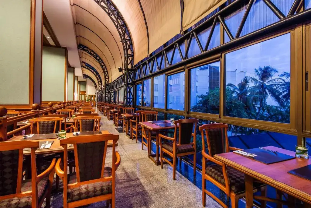 Cholchan Pattaya Beach Resort - SHA Extra Plus