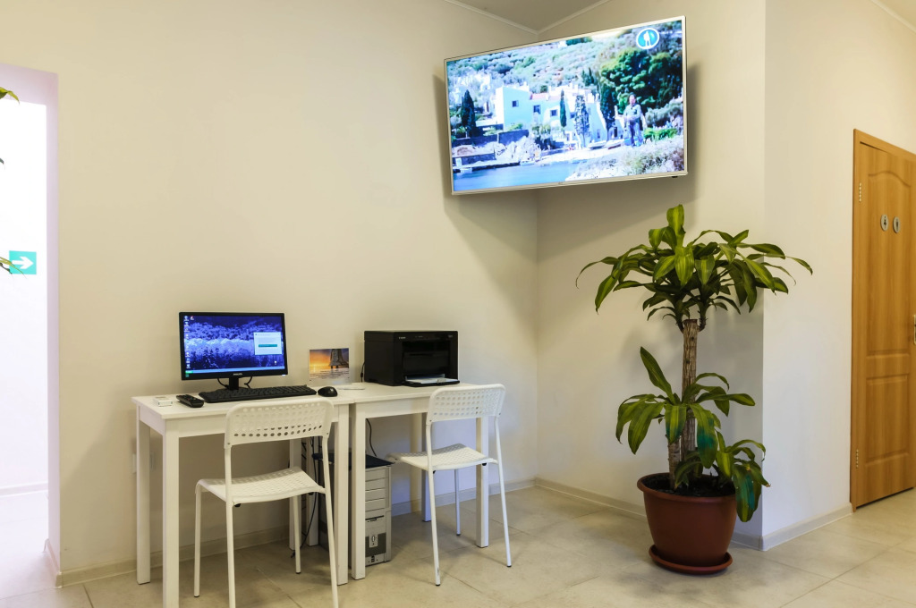 Avrora Hotel