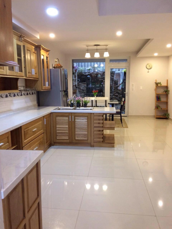 Jolie House