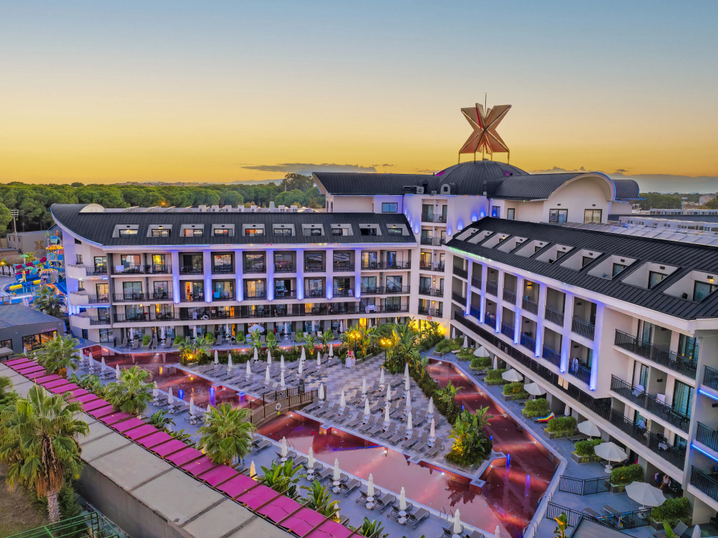 The X Belek