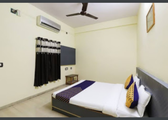 Hotel Aakash